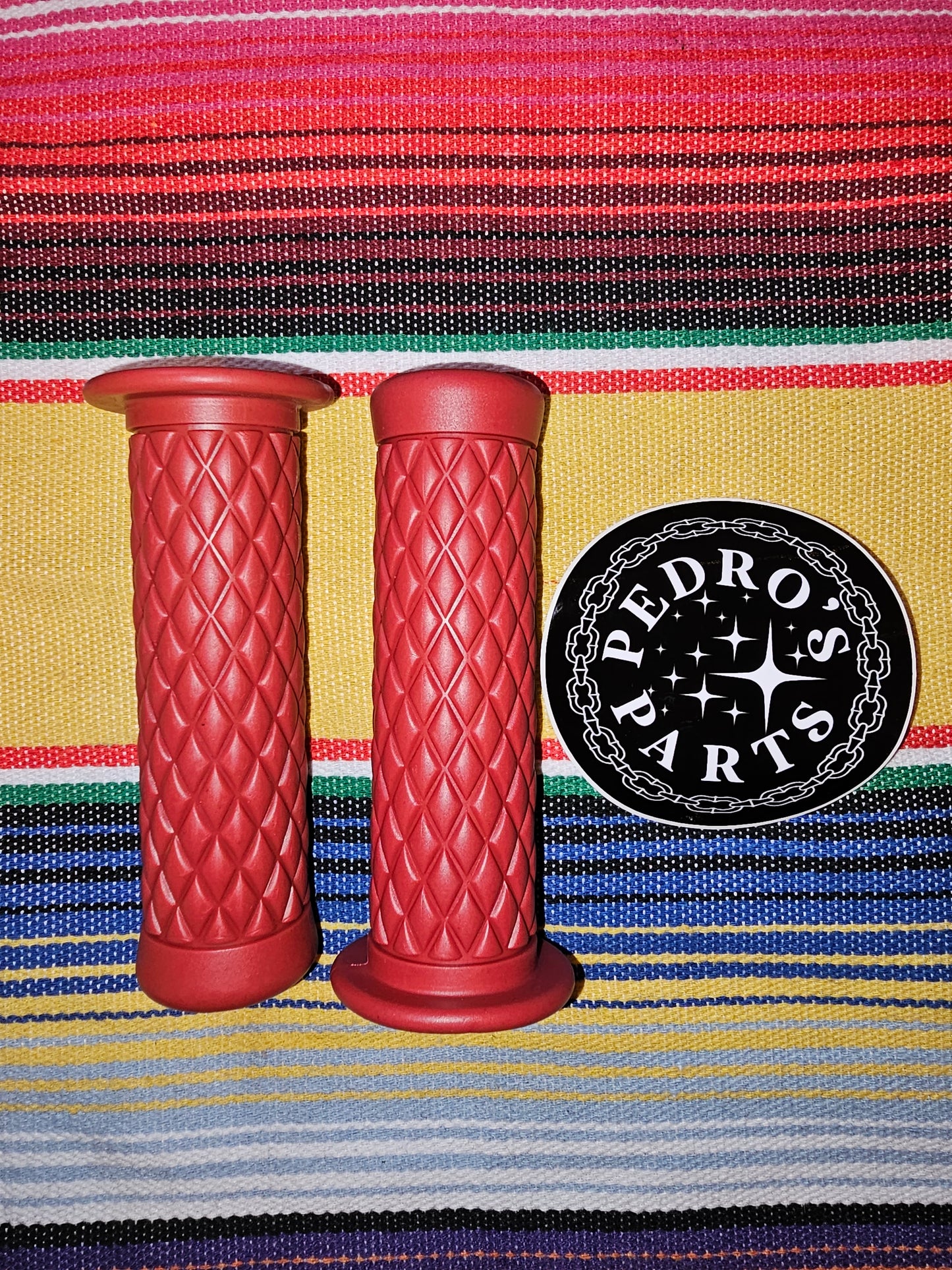 Pedro's Parts 7/8" Diamond Grips. Red