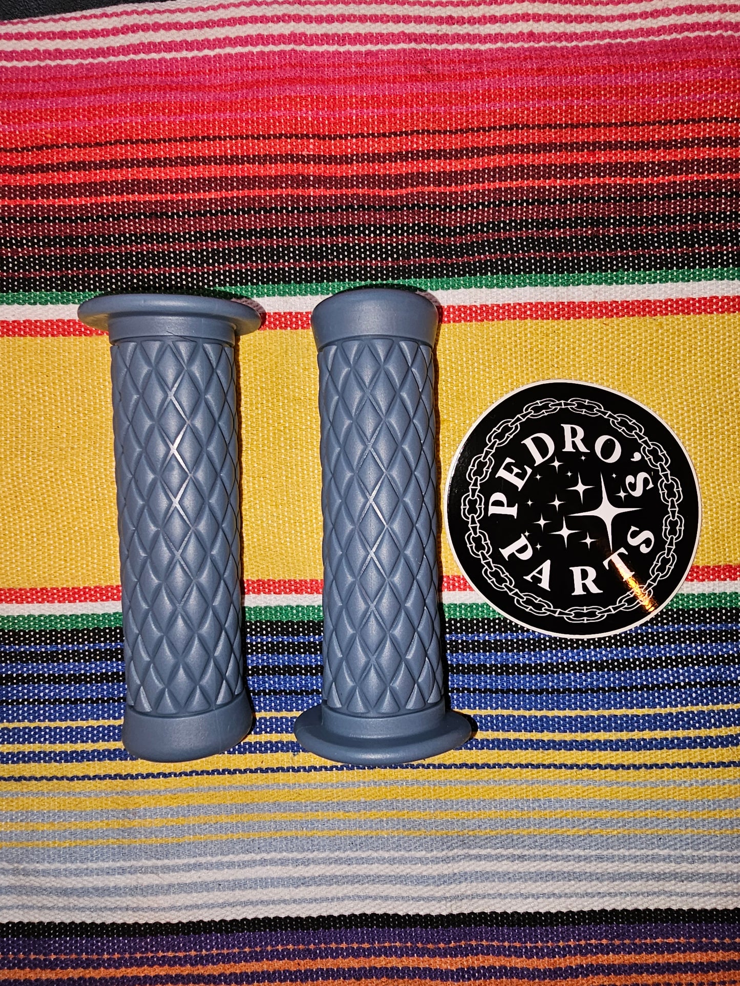 Pedro's Parts 1" Diamond Grips. Bluey/Grey