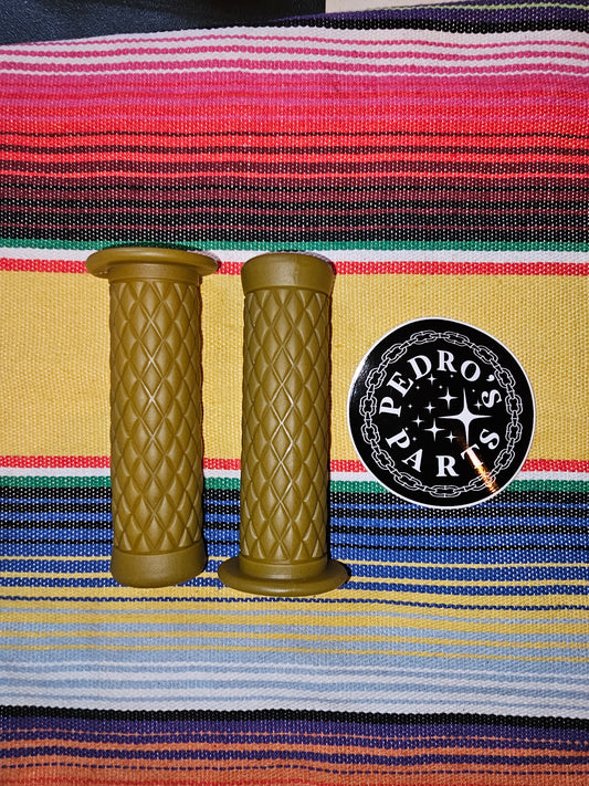 Pedro's Parts 1" Diamond Grips. Dark Yellow