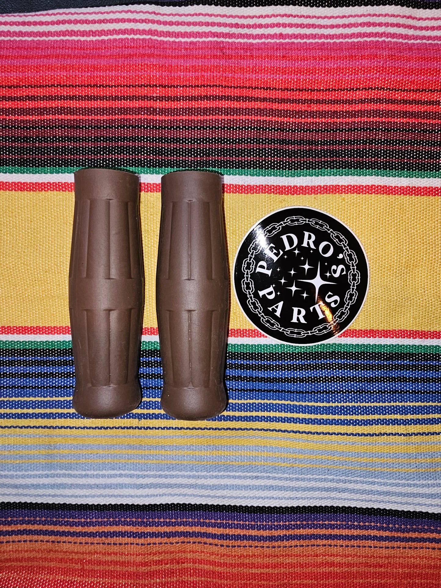 Pedro' Parts 1" Vintage Style Grips. Brown